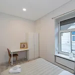 Centre 3bd By Hostlovers *