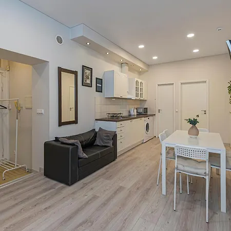 Apartment Centre 3bd By Hostlovers Kaunas