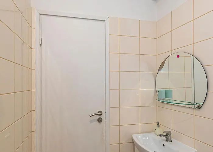 Apartman Centre 3bd By Hostlovers